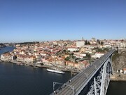 ポルトガルの街並み。(c)読売テレビ