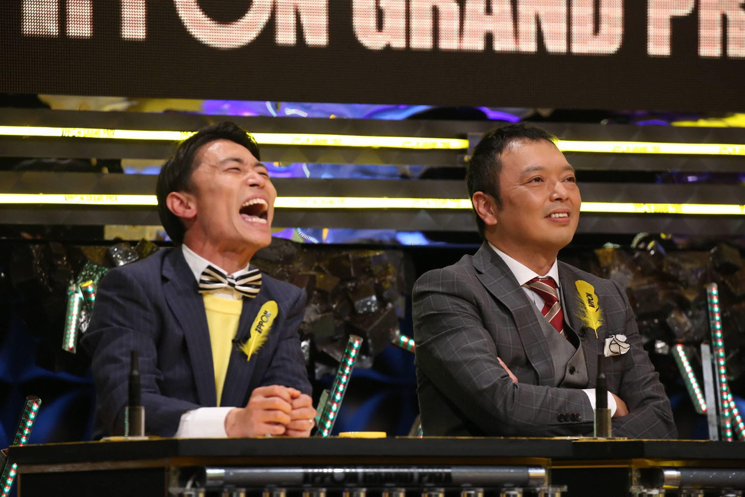 左からカミナリたくみ、中川家・礼二。(c)フジテレビ