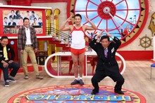 サバンナ八木とその父。(c)関西テレビ