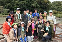 ココリコ田中が訪れた水辺公園にて。(c)テレビ東京