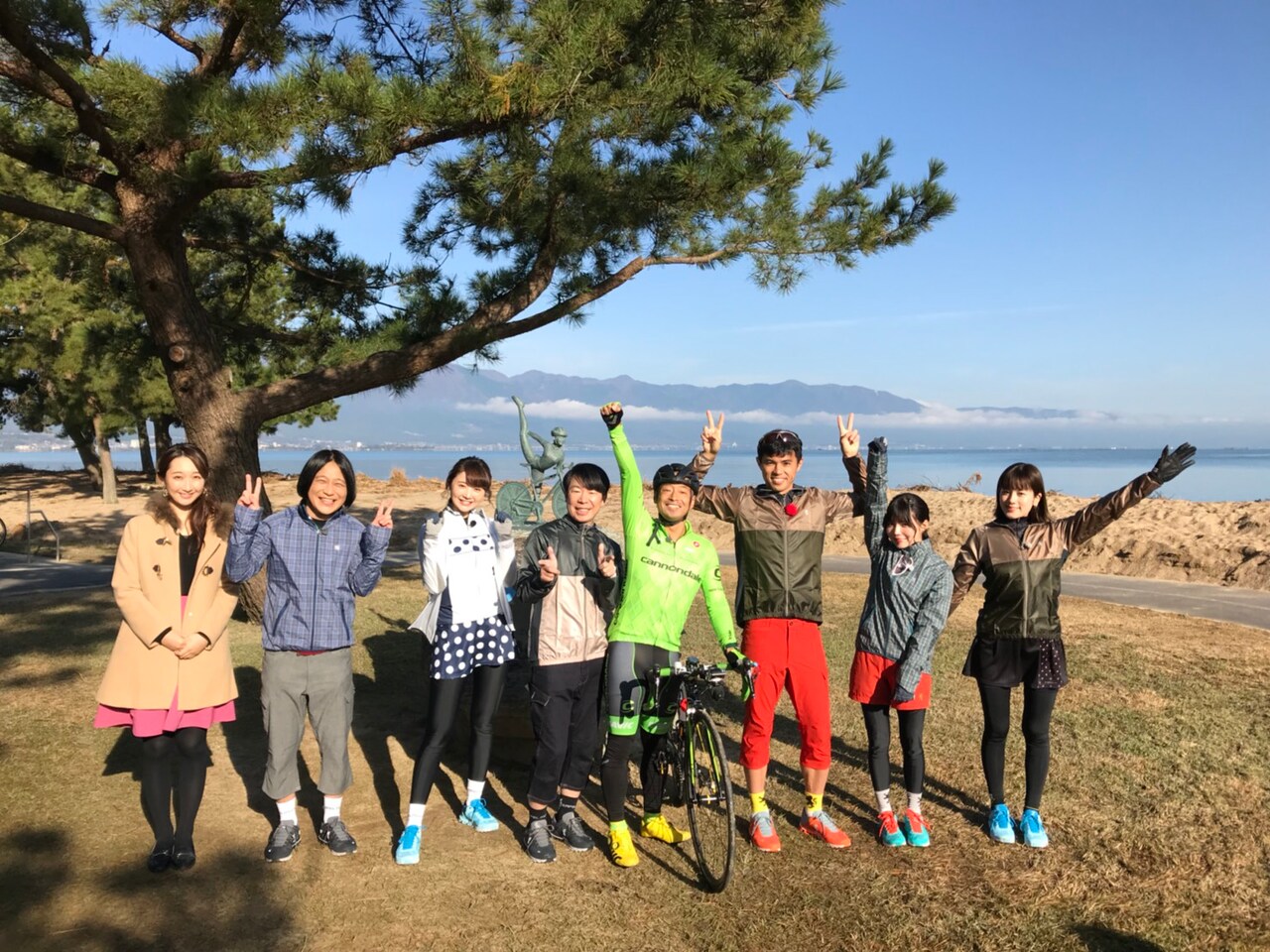 ダンディ、永野、よしお、団長安田が琵琶湖サイクリング、クロちゃんも応援