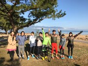 「爽快！チャリンコ☆ロード 絶景＆グルメ♪琵琶湖一周ツアーズ」の出演者たち。(c)関西テレビ