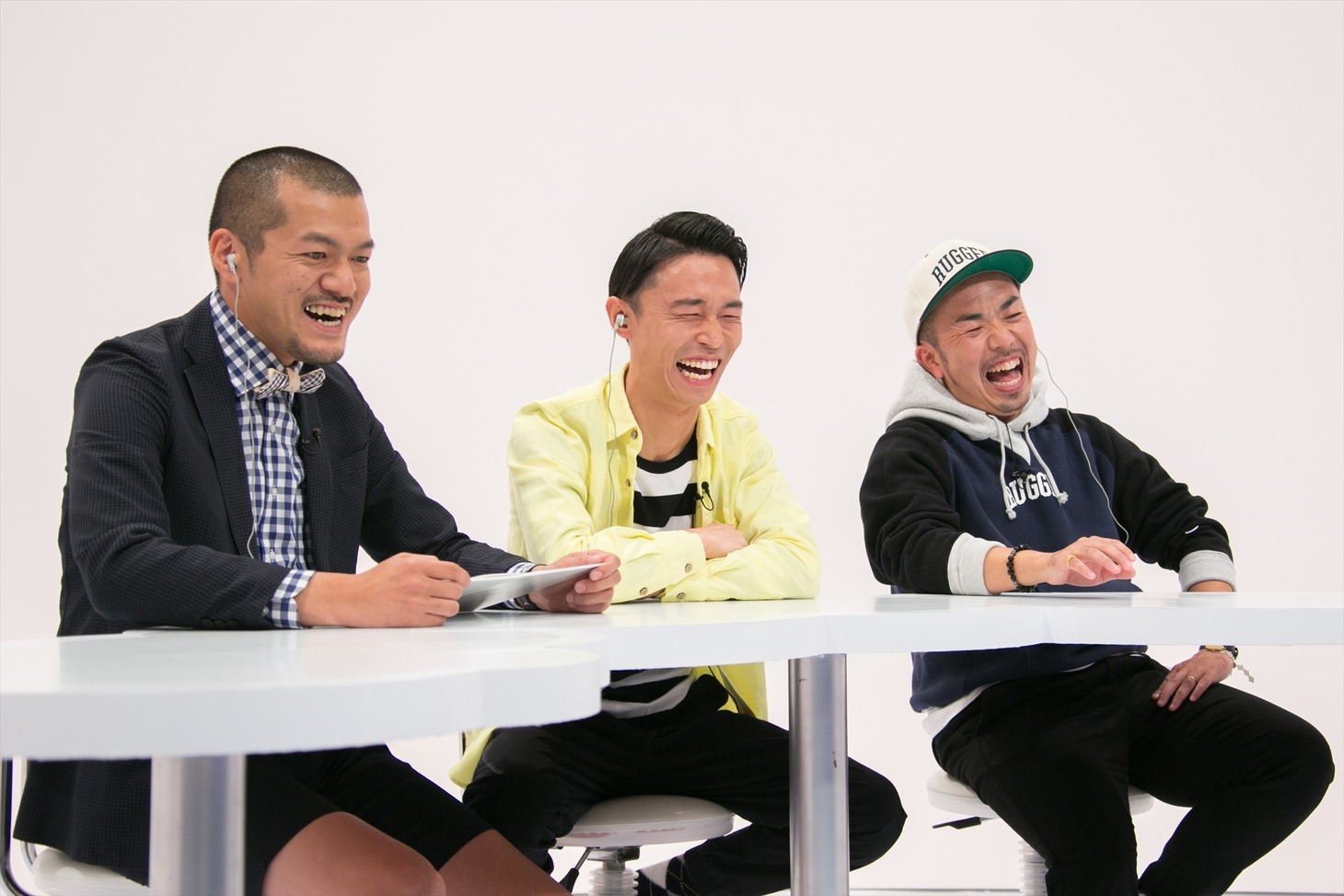 （左から）カミナリ、晋平太。(c)中京テレビ