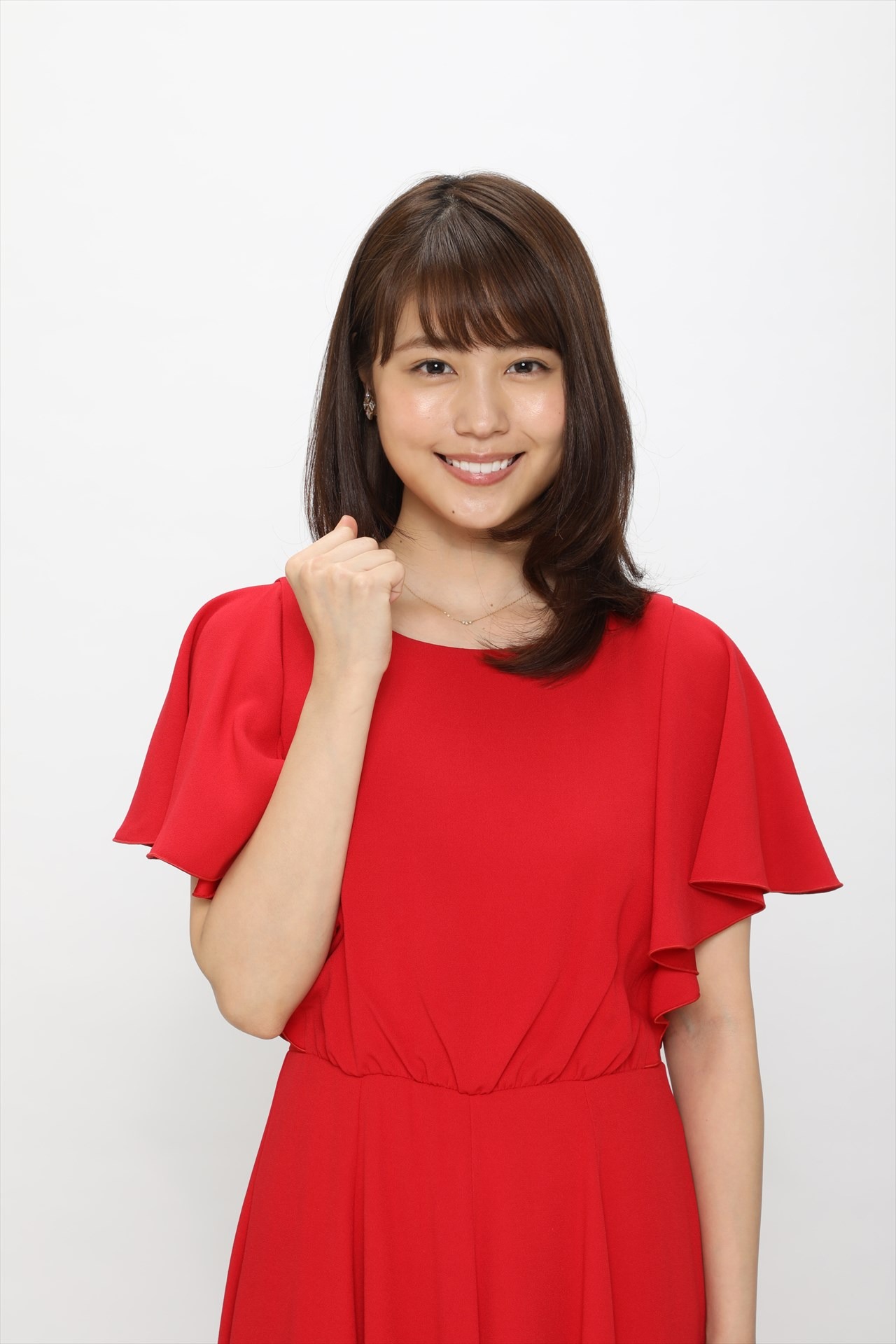 「第68回NHK紅白歌合戦」紅組司会の有村架純。(c)NHK