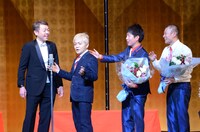 浅草キッドとU字工事。