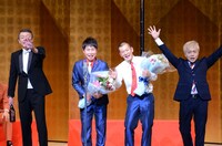 「ごめんねごめんねー！」三唱で真打ち昇進披露は締めくくられた。