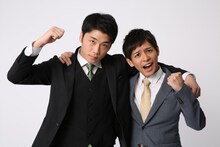 さや香。左から、新山、石井。(c)ABC