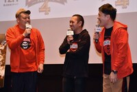 （左から）野性爆弾くっきー、千鳥。