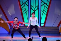 よしもと漫才劇場3周年記念記者会見を盛り上げた、守谷日和と祇園・木崎による“表現”。