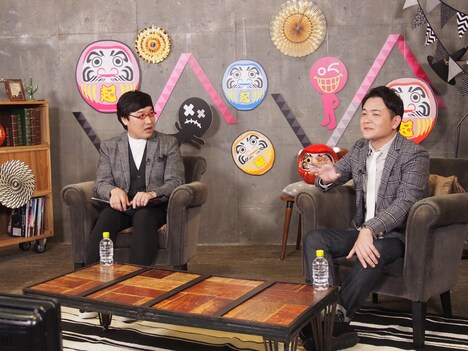 (左から)南海キャンディーズ山里、千鳥ノブ。(c)関西テレビ