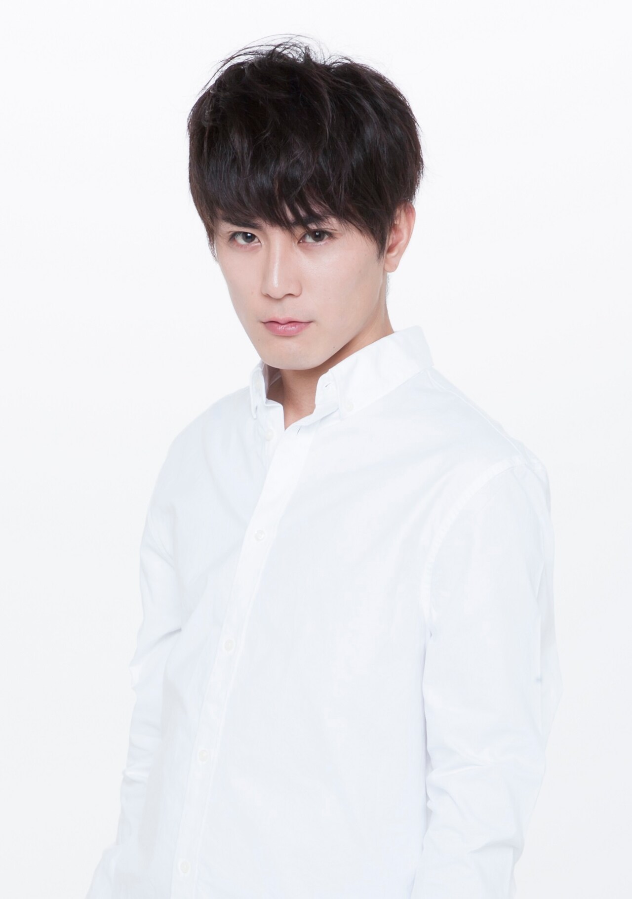 間宮祥太朗がチュート徳井と「THE W」MC、お笑い愛あふれるコメント発表