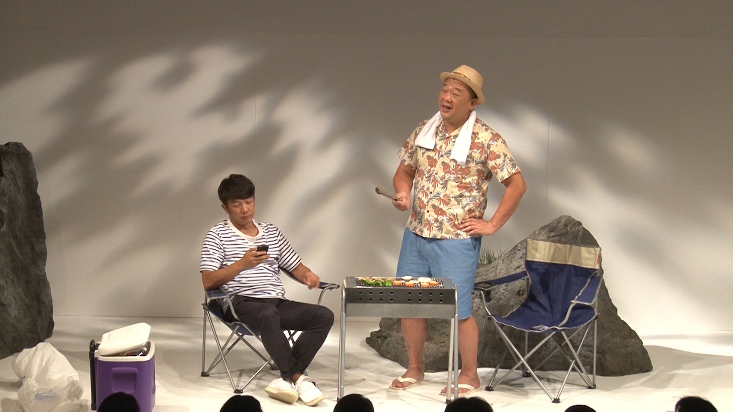 コント「BBQ」のワンシーン。