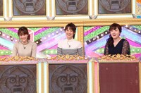 左から桐谷美玲、小正裕佳子、水卜麻美アナウンサー。(c)日本テレビ