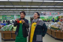 （左から）TKO木本、北陽・虻川。(c)関西テレビ