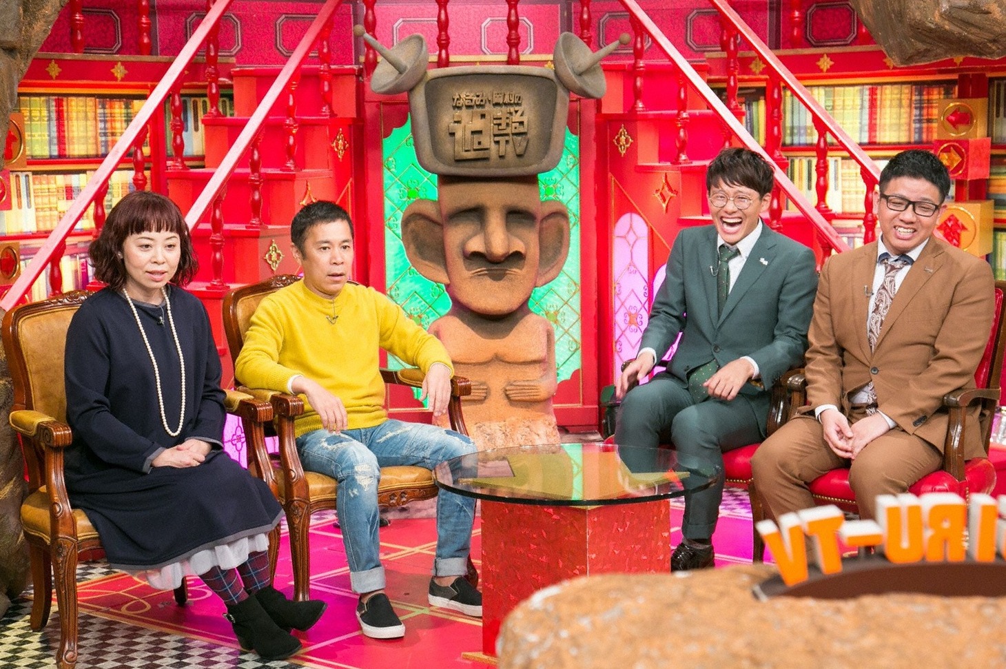 「なるみ・岡村の過ぎるTV」に出演するミキ（右）。(c)ABC
