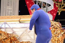 会見終了後、「急いで帰る」と言ってゆっくり帰るゆりやんレトリィバァ。