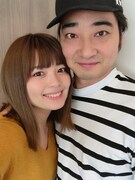 結婚を発表した、瀬戸サオリ（左）とジャングルポケット斉藤（右）。