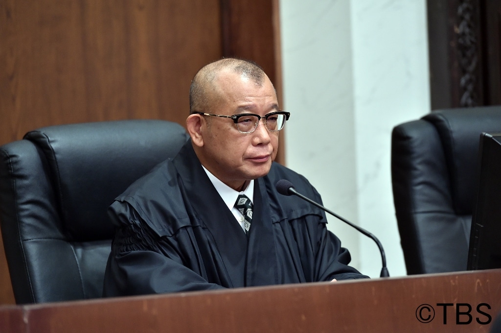「日曜劇場『99.9-刑事専門弁護士-SEASONII』」に出演する、笑福亭鶴瓶。
