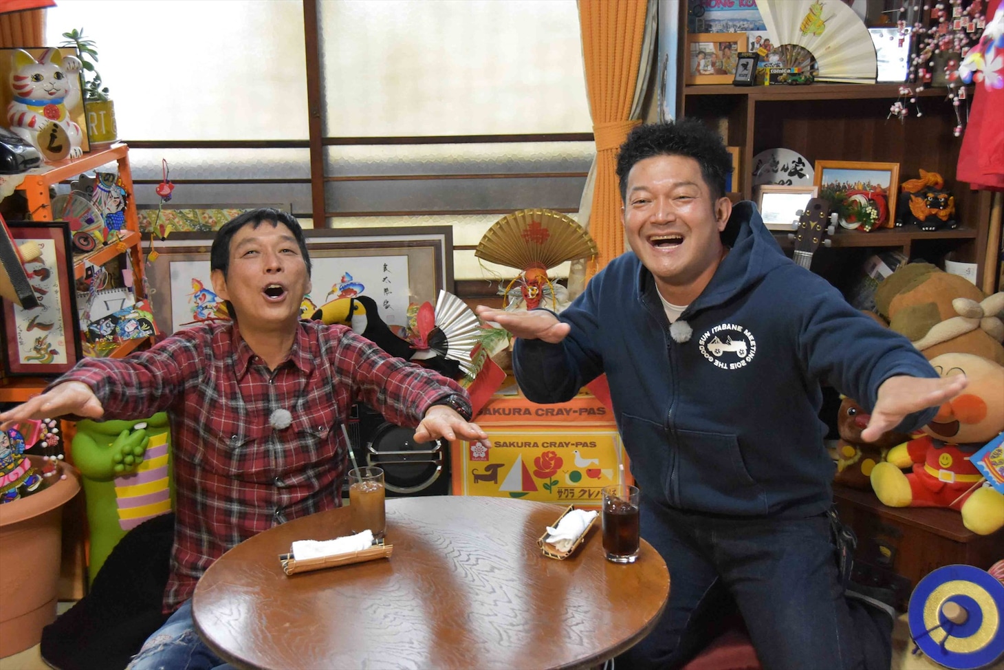 「お正月だよ！ぐっさん家！名古屋にさんまさんがやって来ちゃったよSP」に出演する、（左から）明石家さんま、山口智充。(c)東海テレビ
