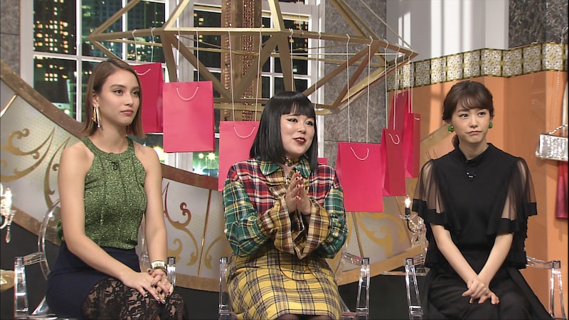 左から滝沢カレン、ブルゾンちえみ、桐谷美玲。(c)日本テレビ