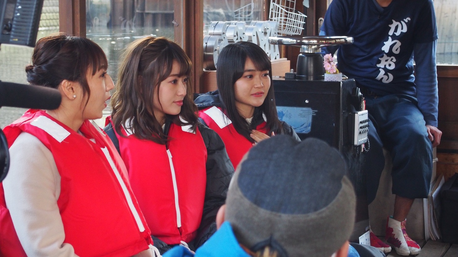 「ナイツと石森・守屋（欅坂46）が見つける！東京de宮城旅2」のワンシーン。