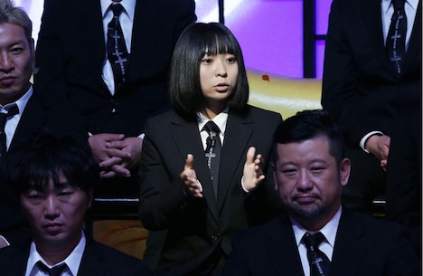 都市伝説を語るにゃんこスター・アンゴラ村長。