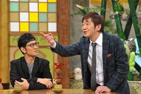 左からアンタッチャブル柴田、メッセンジャー黒田。(c)読売テレビ