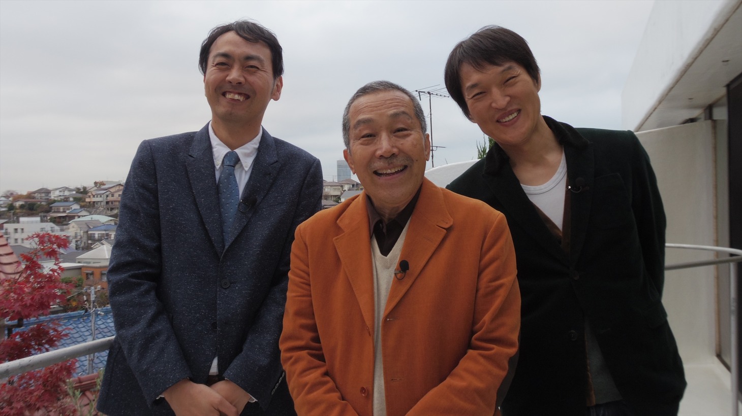 「渡辺篤史の建もの探訪 家好き芸人集合SP！」に出演する渡辺篤史（中央）と、アンガールズ田中（左）、千原ジュニア（右）。(c)テレビ朝日
