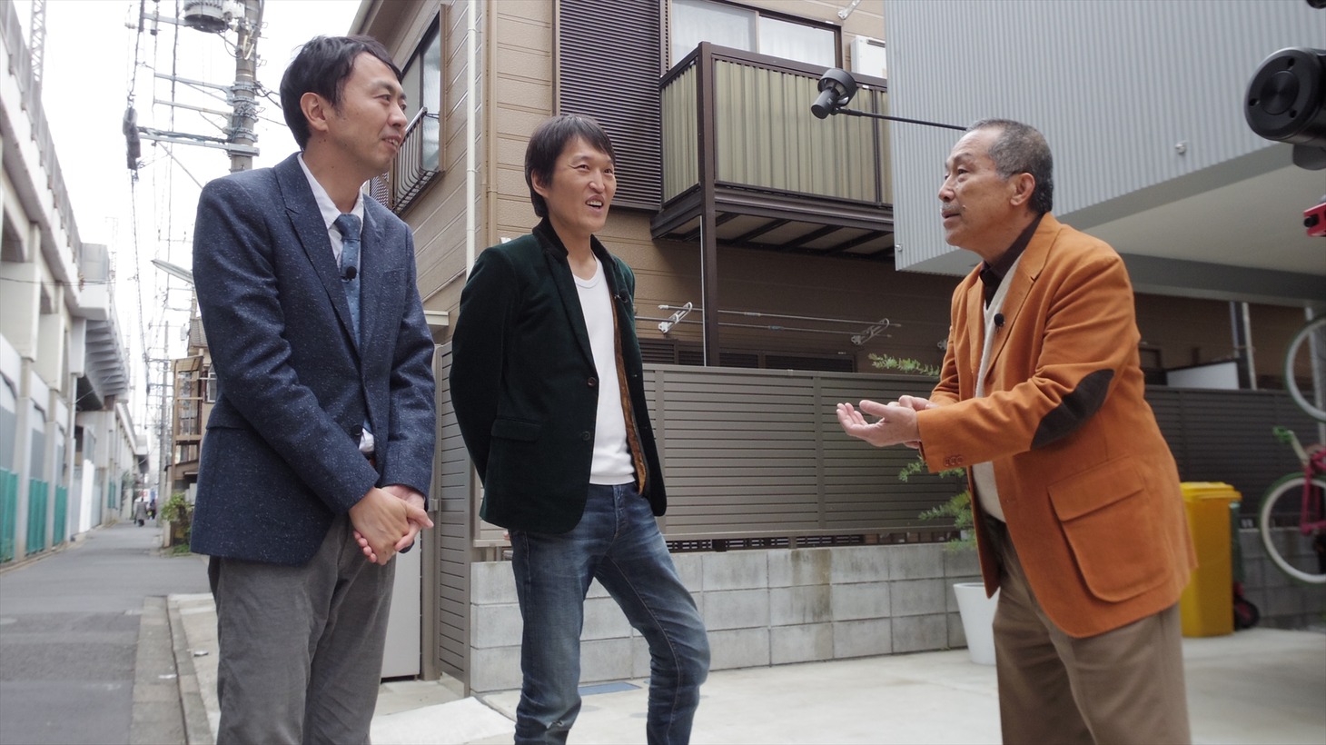 （左から）アンガールズ田中、千原ジュニア、渡辺篤史。(c)テレビ朝日