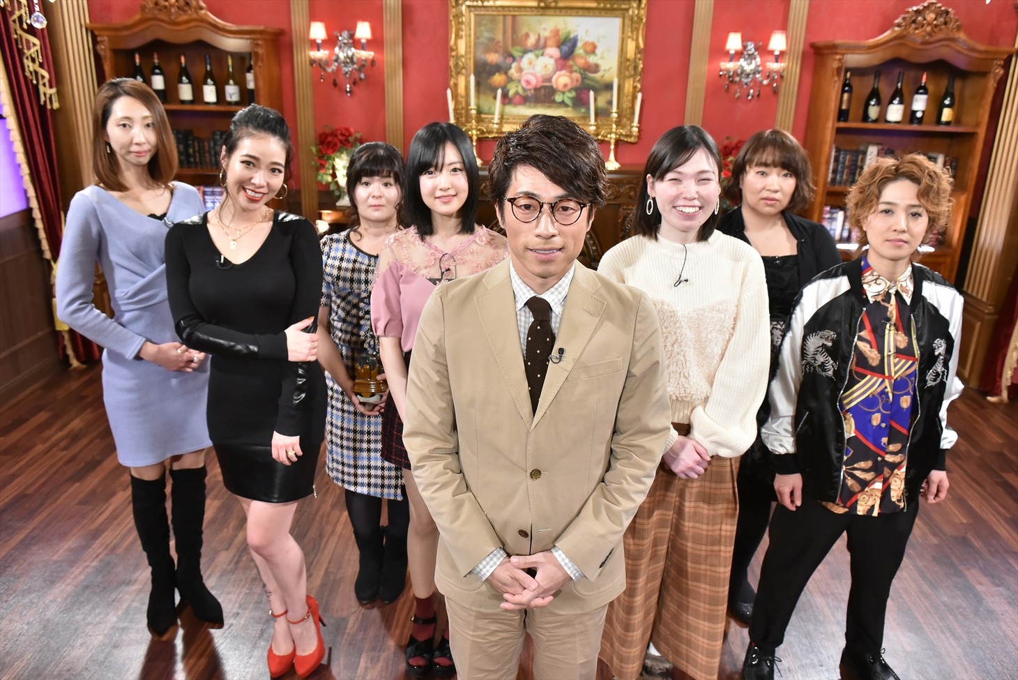 「THE 的中王2018」に出演する、MCのロンドンブーツ1号2号・田村淳（中央）ら。(c)中京テレビ