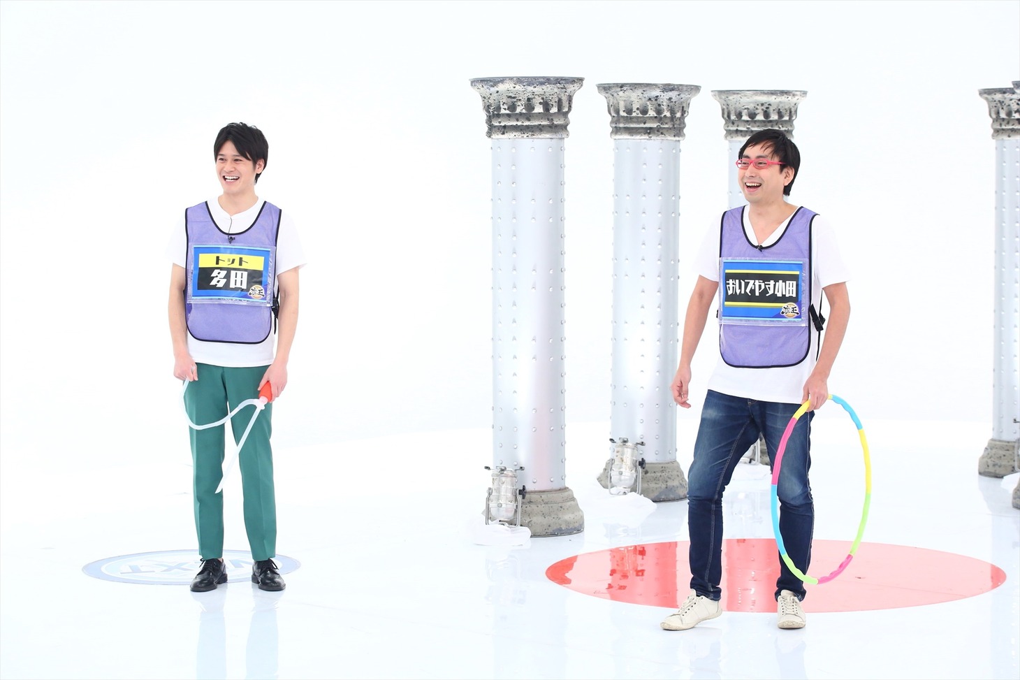 （左から）トット多田、おいでやす小田。(c)関西テレビ