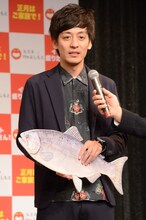 福袋について説明するとろサーモン村田。