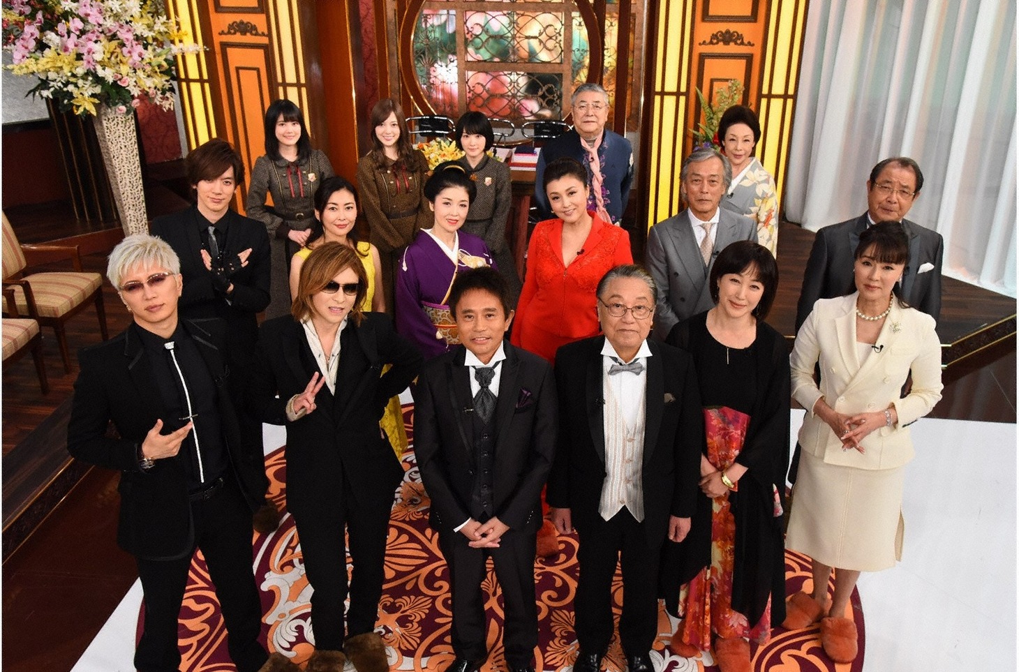「芸能人格付けチェック！これぞ真の一流品だ！2018お正月スペシャル」の出演者たち。(c)ABC
