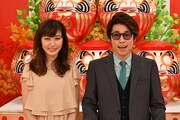 MCのロンドンブーツ1号2号・田村淳と枡田絵理奈（左）。(c)TBS