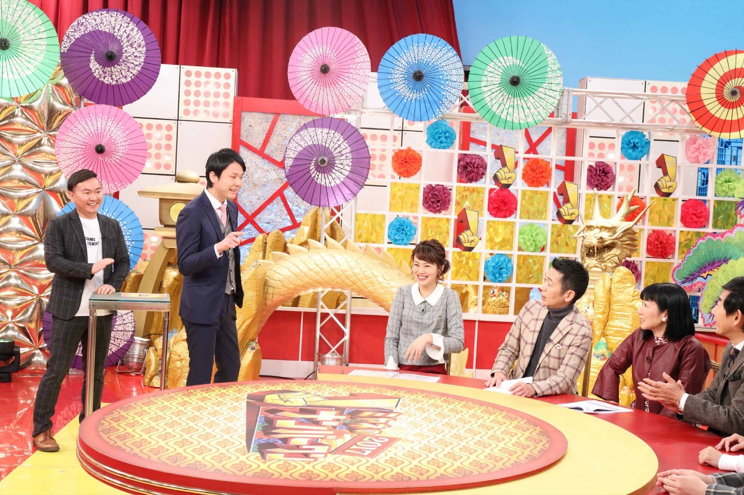 「ミヤネのナンバーワン2017」に出演する、かまいたち（左）ら。(c)関西テレビ