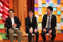 スーパーマラドーナと松本博文氏（左）。(c)関西テレビ