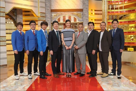 「イッテンモノ M-1王者が緊急参戦！シャッフル漫才SP!!」に出演する、銀シャリ（左端）ら。(c)テレビ朝日