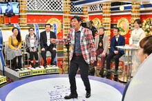 「痛快！明石家電視台 モー娘OG＆新喜劇芸人 正月だからぶっちゃけSP」のワンシーン。(c)MBS