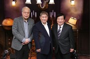 左から荒俣宏、ビートたけし、吉村作治。(c)テレビ東京