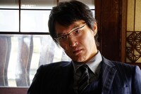 「新・ミナミの帝王」に出演する千原ジュニア。(c)関西テレビ