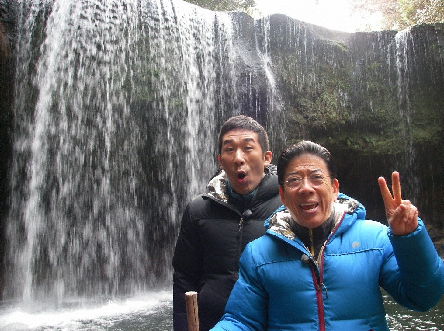 「きよしのありがた～い絶景 見に行こう！」に出演する、西川きよしと麒麟・田村（左）。(c)ABC