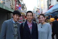 左から野々村真、三田村邦彦、小椋久美子。