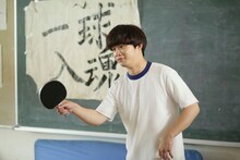 「名古屋行き最終列車2018」より。矢本悠馬。(c)メ～テレ