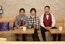 「名古屋行き最終列車2018」より。左から野間口徹、中村静香、今野浩喜。(c)メ～テレ
