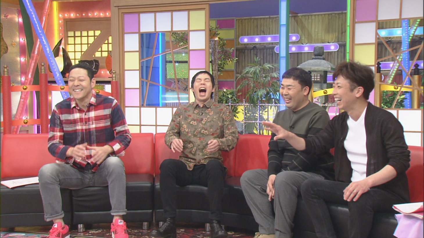 （左から）東野幸治、今田耕司、フットボールアワー。(c)CBC