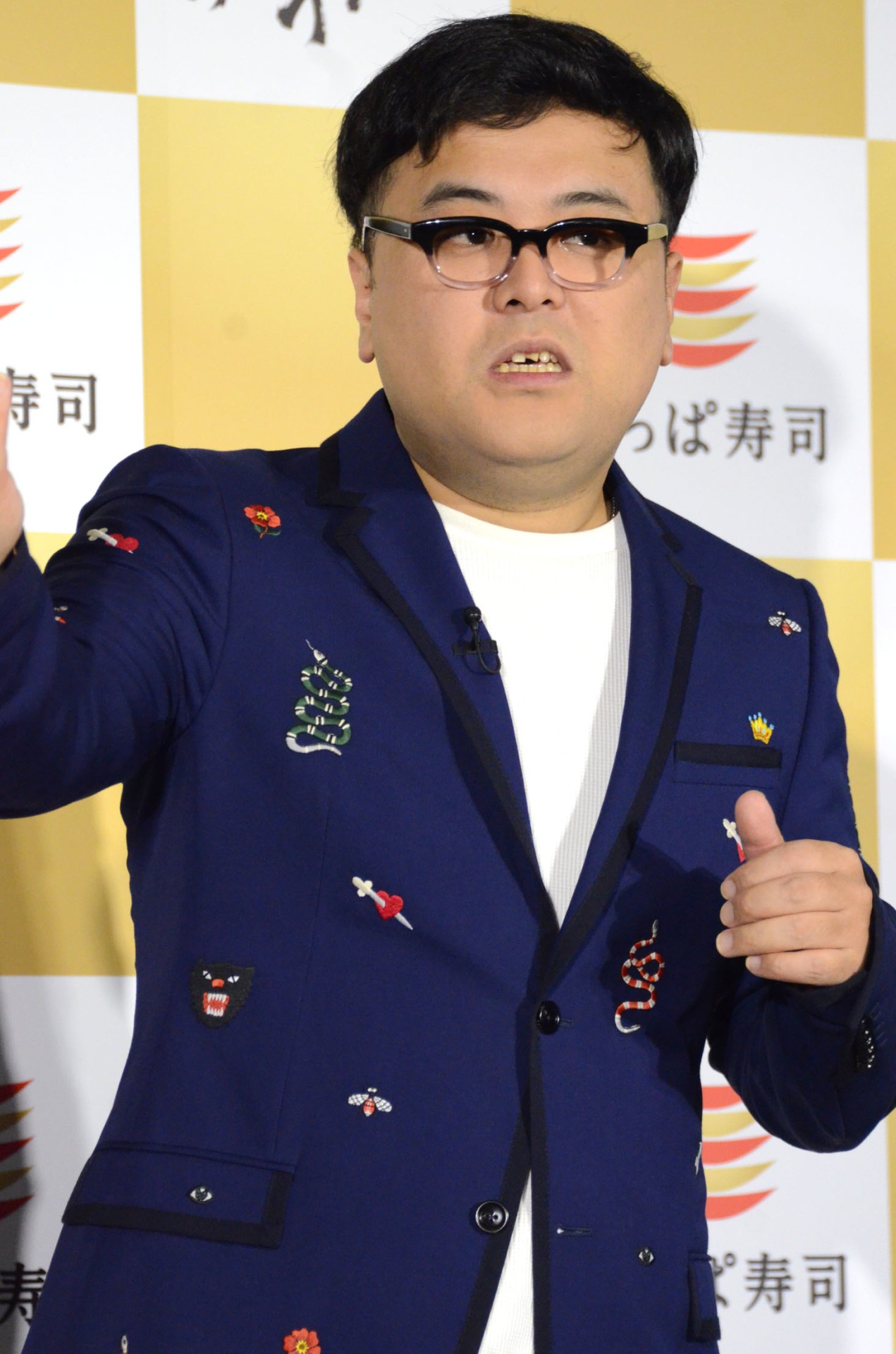 とろサーモン久保田