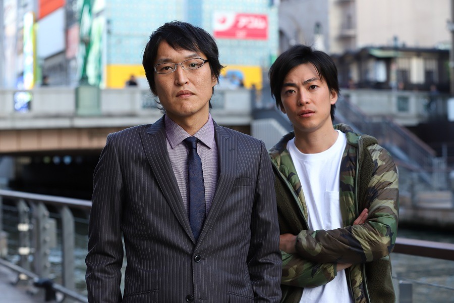 「新・ミナミの帝王 ニンベンの女」に出演する（左から）千原ジュニア、大東駿介。(c)関西テレビ