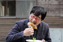 南海キャンディーズ山里 (c)ミヤギテレビ