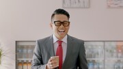 CM「川栄さん、ドライブでワクワク」篇のワンシーン。
