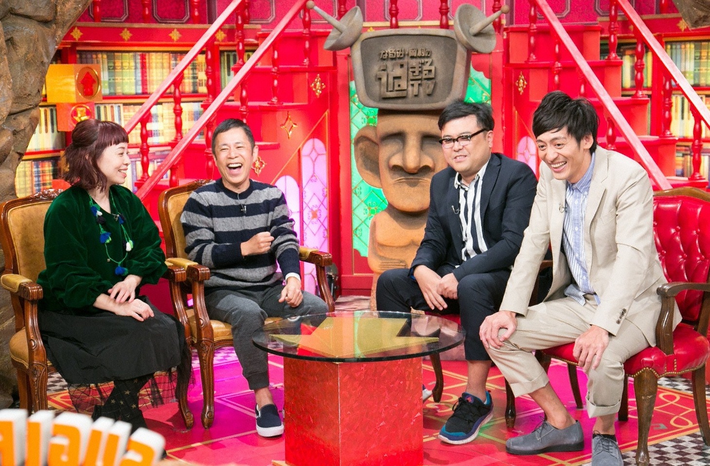 （左から）なるみ、ナインティナイン岡村、とろサーモン。(c)ABC